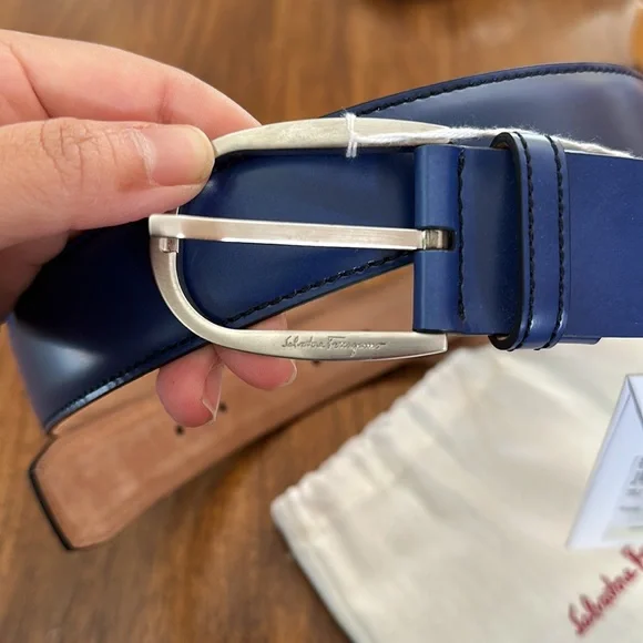 NWT Ferragamo blue marine leather belt